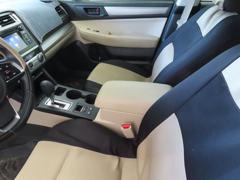 Used 2019 Subaru Outback 2.5i AWD/4WD image 20