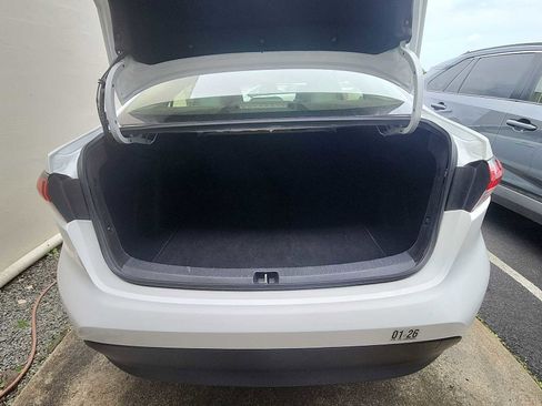 Used 2023 Toyota Corolla LE image 23