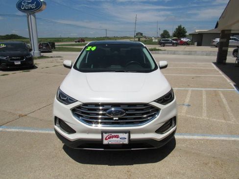 Used 2024 Ford Edge Titanium w/ Equipment Group 301A AWD/4WD image 2