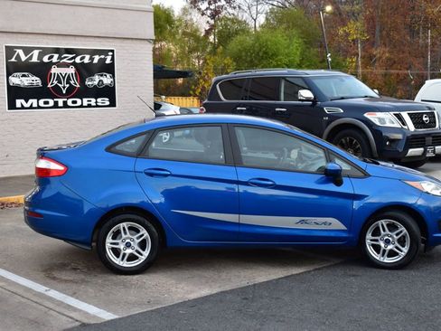 Used 2019 Ford Fiesta SE image 4