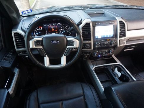 Used 2020 Ford F250 Lariat w/ Lariat Ultimate Package AWD/4WD image 6