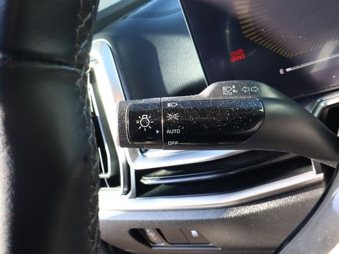 Used 2024 Kia Sorento S image 15