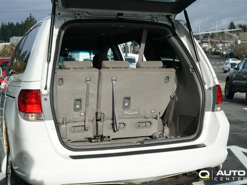 Used 2010 Honda Odyssey EX image 6