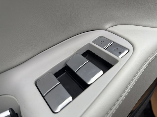 New 2025 Lincoln Navigator Reserve AWD/4WD image 13