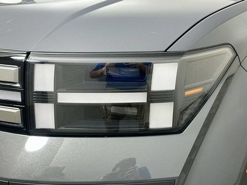 Used 2025 Hyundai Santa Fe SE AWD/4WD image 22