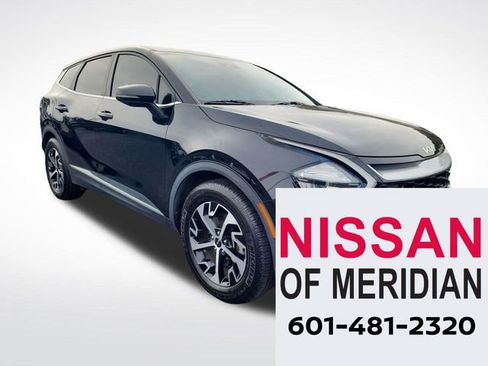 Used 2023 Kia Sportage EX image 7