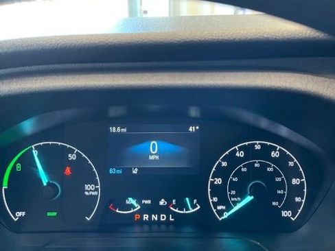 Used 2023 Ford E-Transit Medium Roof w/ Interior Upgrade Package image 15