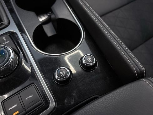 Used 2018 Nissan Maxima Platinum FWD image 31