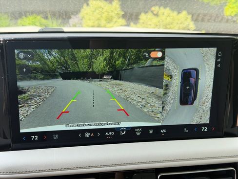 New 2026 Lincoln Aviator AWD image 34