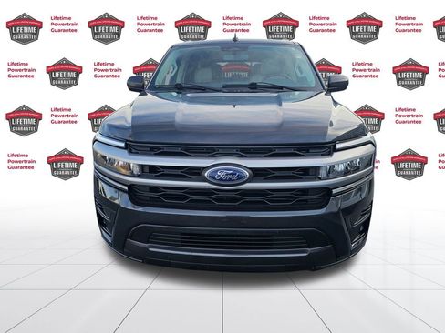 Used 2022 Ford Expedition XLT image 4