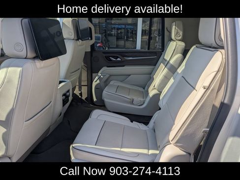 Used 2023 GMC Yukon XL Denali AWD/4WD image 34