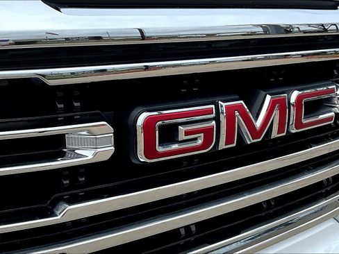 Used 2019 GMC Sierra 1500 SLT RWD image 29
