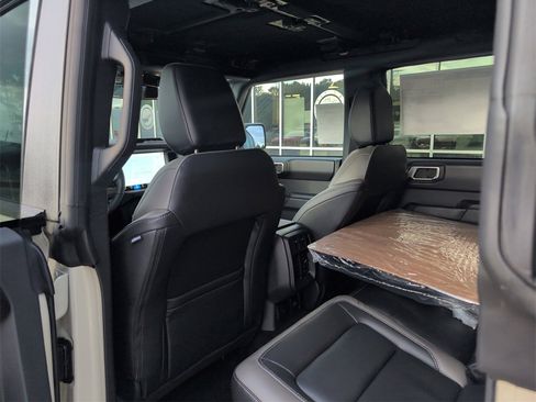 New 2025 Ford Bronco Outer Banks image 28