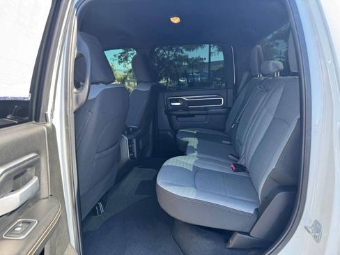 Used 2024 RAM 2500 Big Horn w/ Off Road Package AWD/4WD image 28