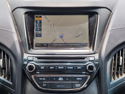 Used 2015 Hyundai Genesis 3.8 RWD image 19