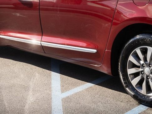 Used 2019 Chrysler Pacifica Touring-L Plus w/ Advanced Safetytec Group image 22