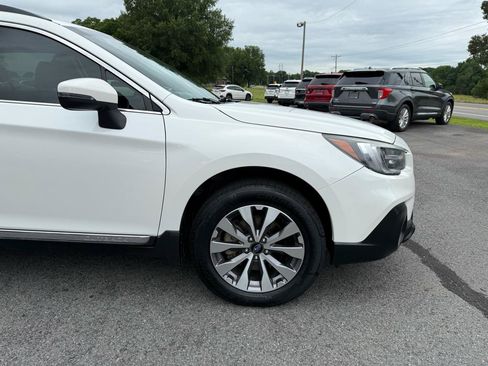 Used 2019 Subaru Outback 3.6R Touring AWD/4WD image 44