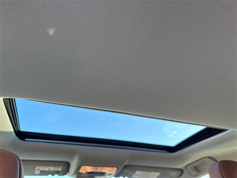 Used 2019 Toyota Highlander Limited image 17