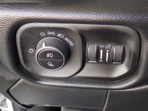 Used 2019 RAM 2500 Big Horn image 20