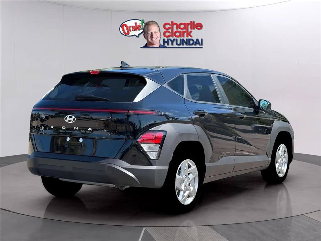 Used 2026 Hyundai Kona SE FWD image 7