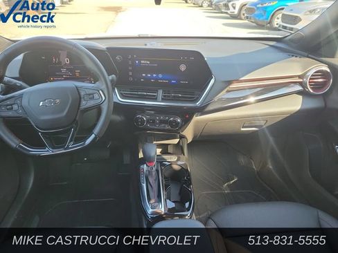 Used 2026 Chevrolet Trax RS FWD image 10