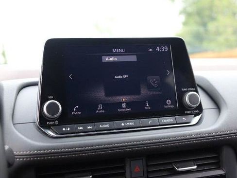 Certified 2023 Nissan Rogue SV AWD/4WD image 10