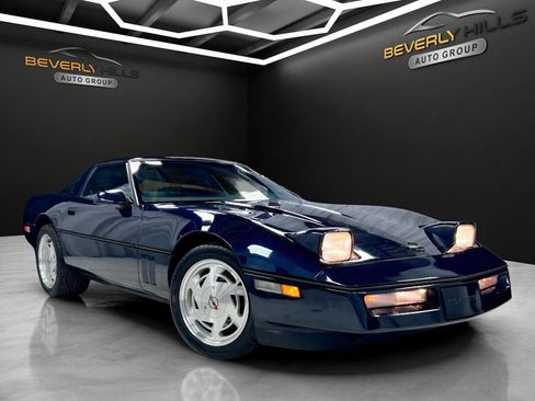 Used 1989 Chevrolet Corvette Coupe RWD image 9