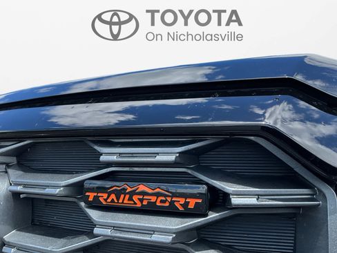 Used 2024 Honda Ridgeline TrailSport image 9