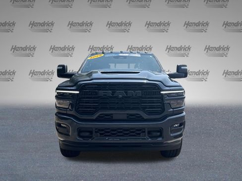 Used 2025 RAM 2500 Laramie AWD/4WD image 3