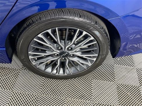 Used 2024 Kia Forte GT-Line w/ GT-Line Premium Package image 33