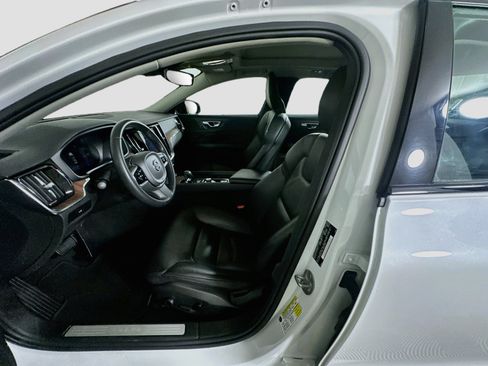 Used 2024 Volvo S60 B5 Plus FWD image 13