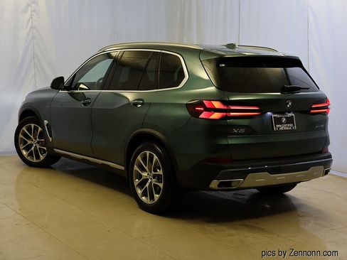 Used 2026 BMW X5 xDrive40i AWD/4WD image 9