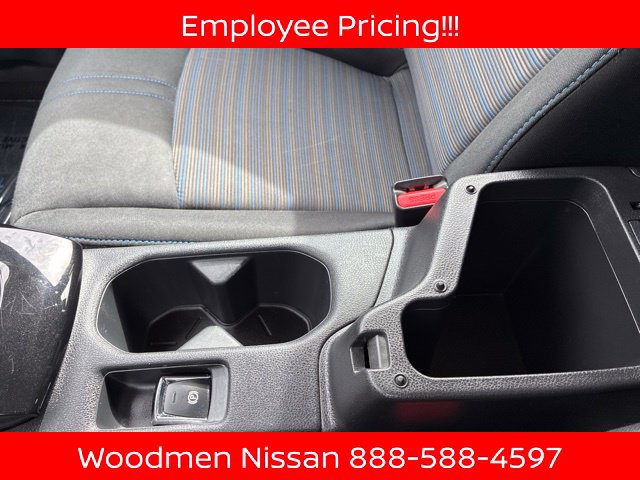 Certified 2025 Nissan Leaf SV Plus FWD image 34
