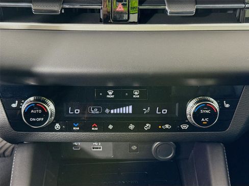 New 2025 Mitsubishi Outlander SEL Black Edition image 16