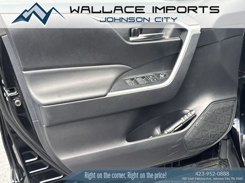 Used 2023 Toyota RAV4 XLE AWD/4WD image 13