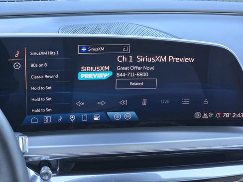 Used 2025 Cadillac Lyriq Luxury image 17