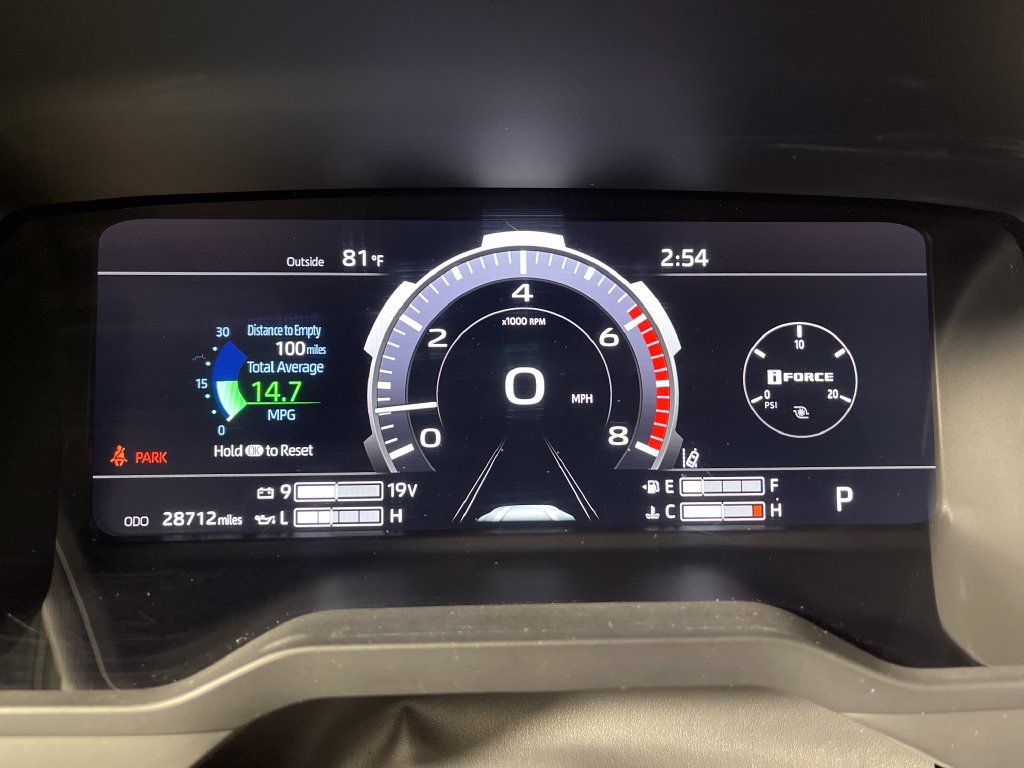 Used 2023 Toyota Tundra Platinum AWD/4WD image 18
