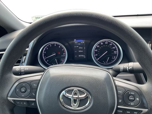 Used 2023 Toyota Camry LE FWD image 12