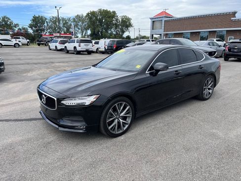 Used 2017 Volvo S90 T6 Momentum w/ Vision Package AWD/4WD image 3
