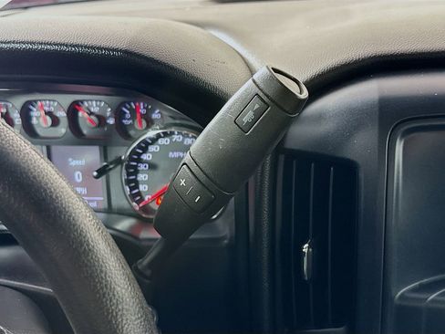 Used 2017 Chevrolet Silverado 1500 Custom w/ Custom Convenience Package RWD image 19