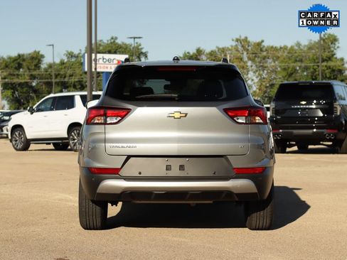 Used 2025 Chevrolet TrailBlazer LT w/ Convenience Package FWD image 6