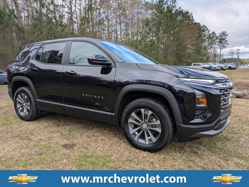 New 2026 Chevrolet Equinox LT w/ Convenience Package II image 1