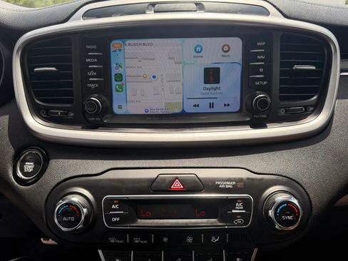 Used 2019 Kia Sorento SX AWD/4WD image 18