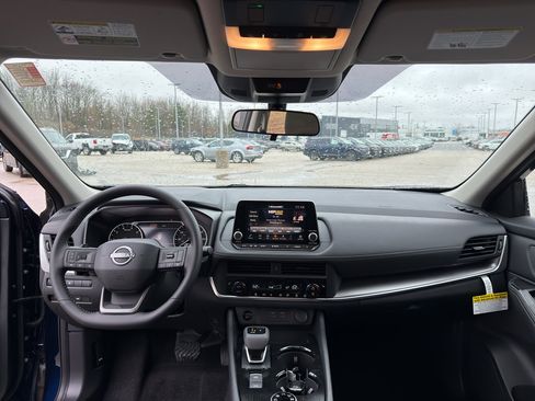 New 2026 Nissan Rogue SV w/ Cold Weather Package AWD/4WD image 28