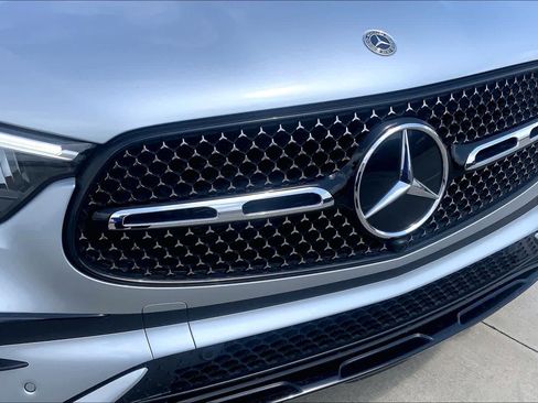 Used 2025 Mercedes-Benz GLC 300 image 29