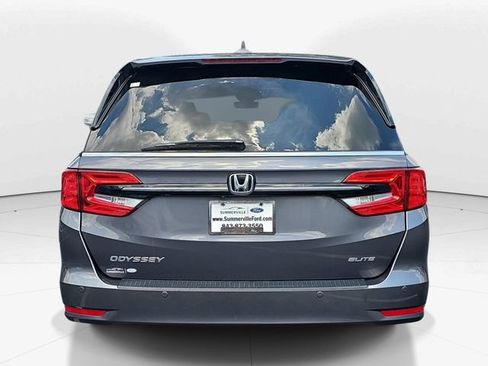 Used 2022 Honda Odyssey Elite image 5