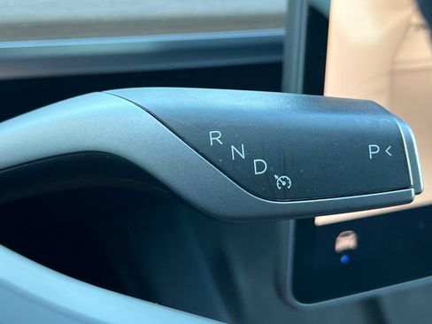 Used 2022 Tesla Model 3 Long Range AWD/4WD image 28