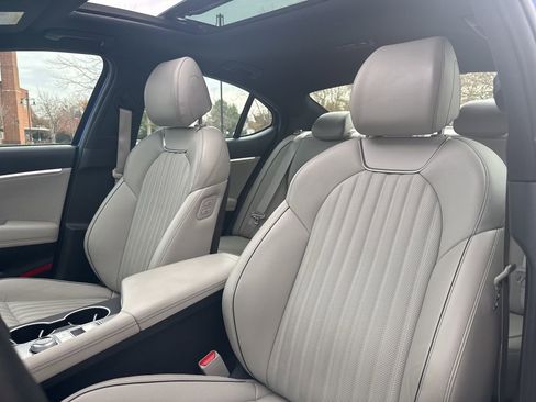 Used 2023 Genesis G70 3.3T w/ Sport Advanced Package image 13