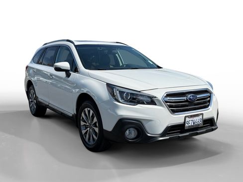 Used 2018 Subaru Outback 2.5i Touring w/ Popular Package #3 AWD/4WD image 7