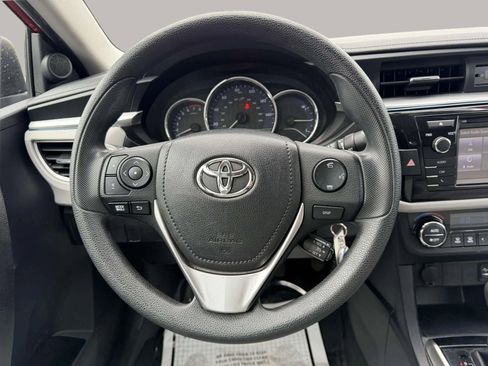 Used 2015 Toyota Corolla LE image 24